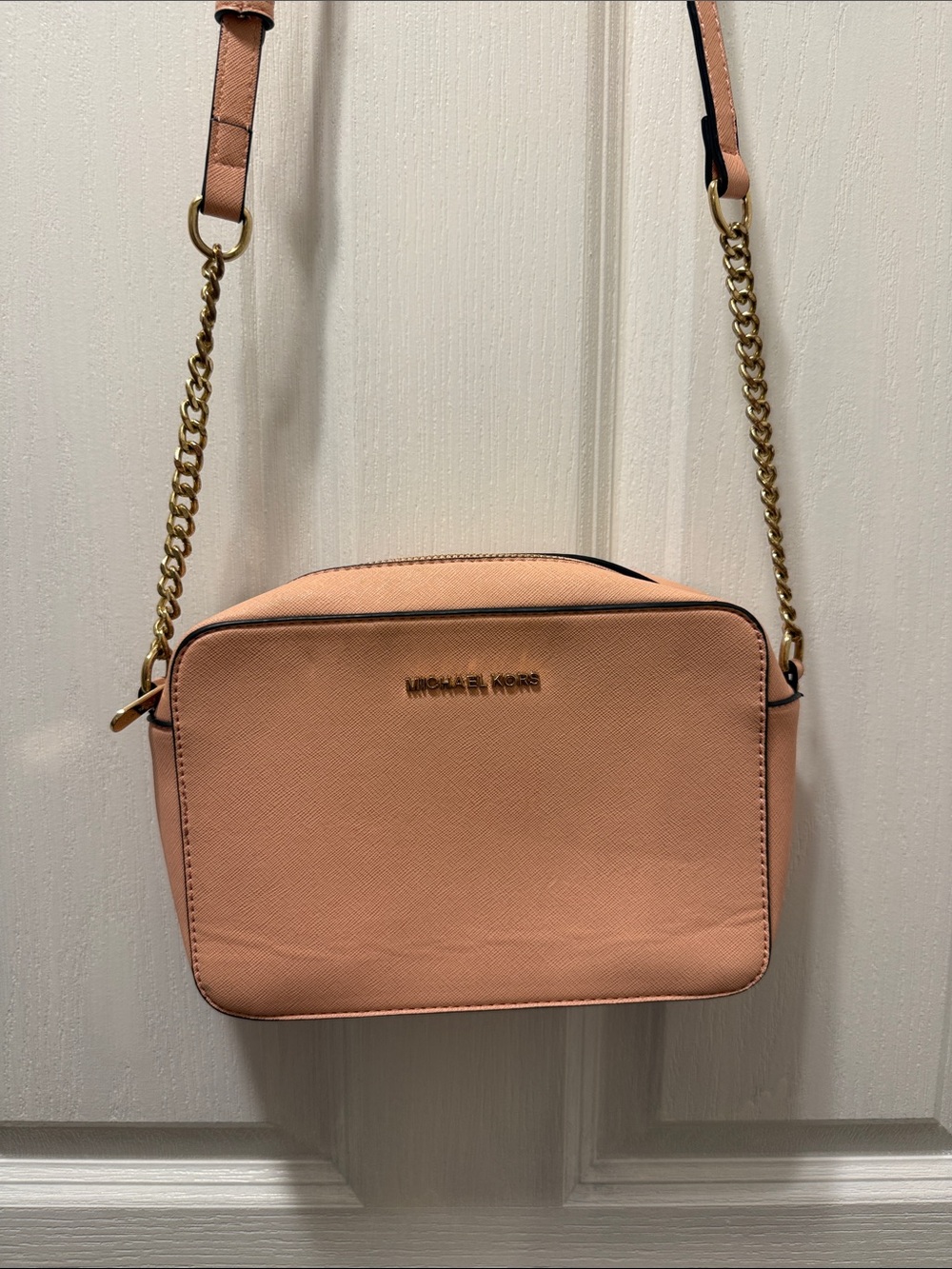 Michael Kors Peach Crossbody with Gold Chain Strap